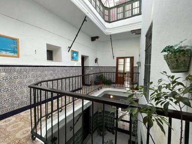 Edificio en venta en El Puerto de Santa María, CENTRO photo 0