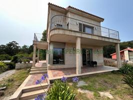 Chalet en venta en Poio, Samieira photo 0