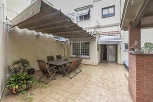 Adosada en venta en Sabadell, Covadonga photo 0