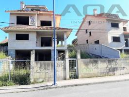 Casa en venta en Vigo, Oia photo 0