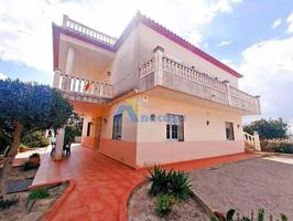 Chalet en venta en Oliva photo 0