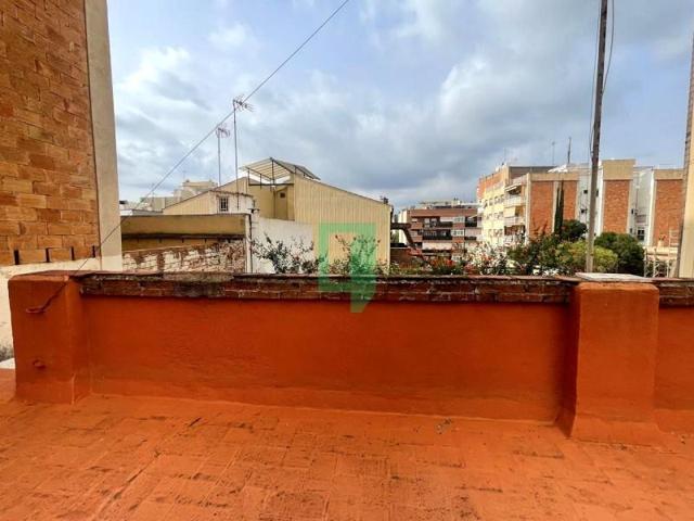 Terreno en venta en Badalona, Carrer de la Independència, 08915 photo 0