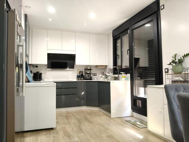 Adosada en venta en Badajoz, Avda. Elvas photo 0