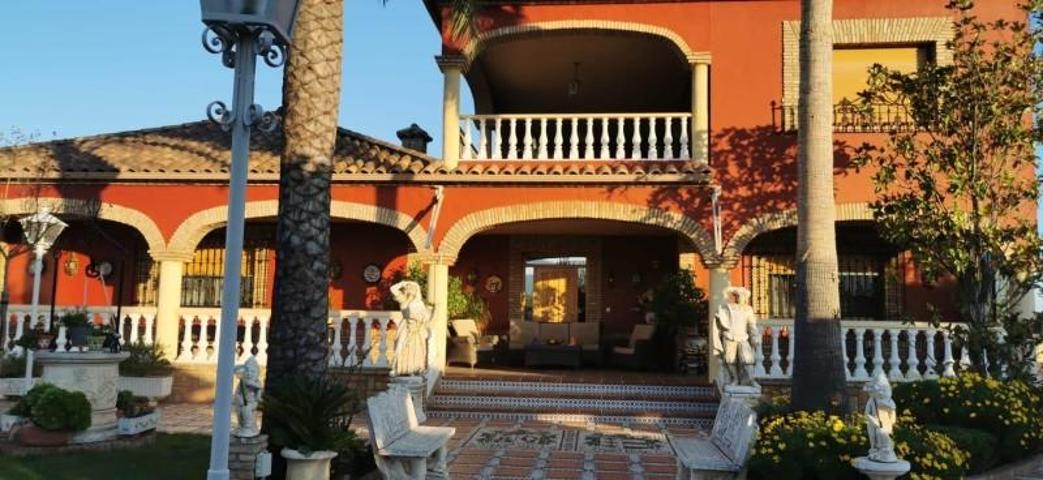 Chalet en venta en Córdoba, Paraíso Arenal - La Colina photo 0