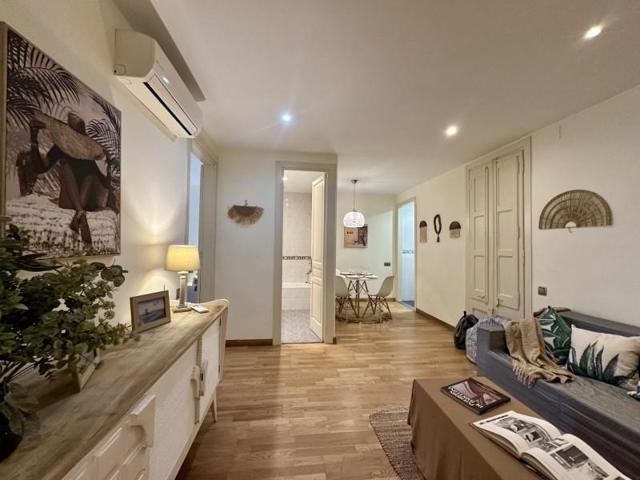 Piso en venta en Barcelona, Fort Pienc photo 0