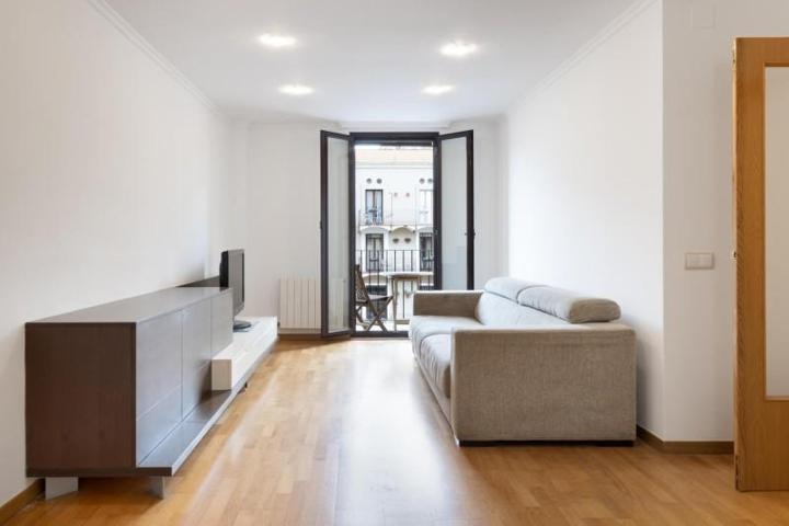 Piso en venta en Barcelona, El Raval photo 0