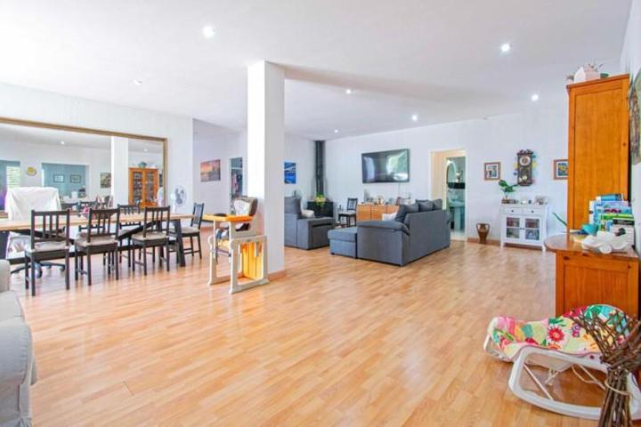 Casa en venta en Guillena photo 0