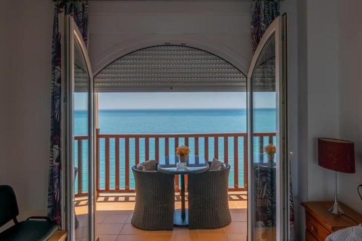 Piso en venta en Benalmádena, Torremuelle photo 0