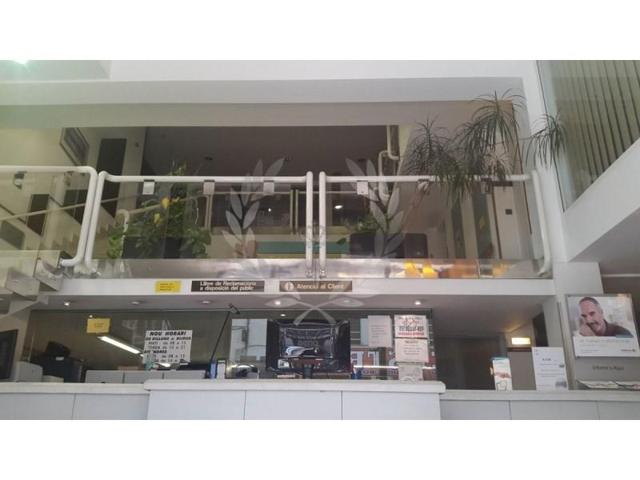 Local comercial en venta en Figueres photo 0