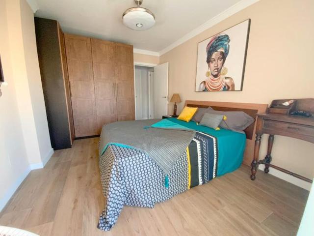 Apartamento en venta en Benalmádena, Puerto Marina photo 0