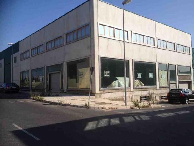 Local comercial en venta en Viator, POLIGONO LA JUAIDA. EL PORTICHUELO. photo 0