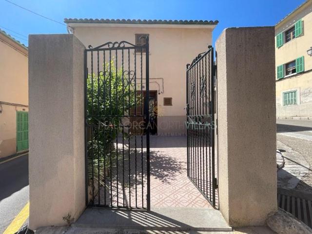 Casas de pueblo en venta en Selva photo 0