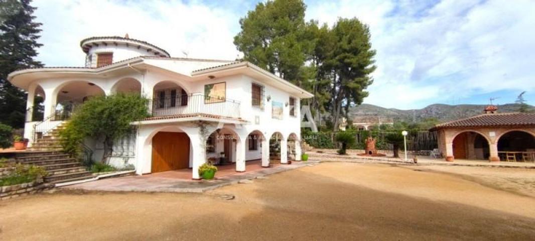 Chalet en venta en Ontinyent, Ontinyent photo 0