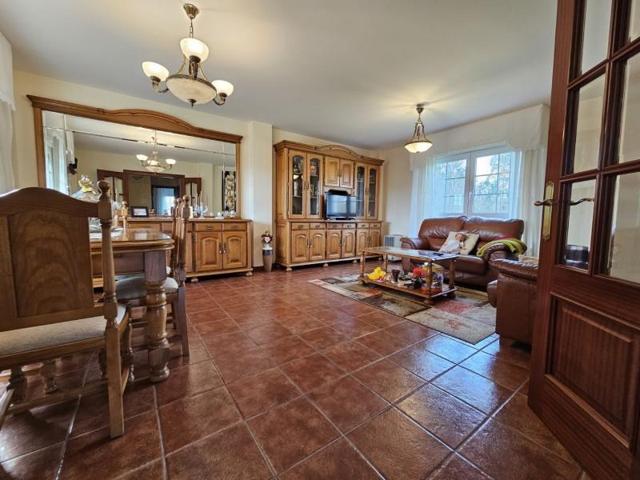 Chalet en venta en Cambre, Cambre photo 0