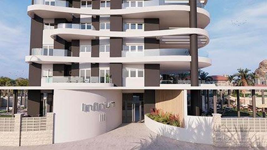 Apartamento en venta en Calpe, Playa arenal-bol photo 0