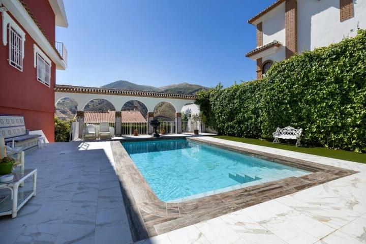 Chalet en venta en Pinos Genil, Urb los pinillos photo 0