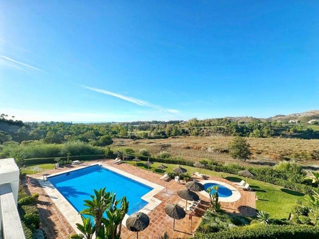 Aticos en venta en Benahavís, Los Arqueros-Puerto del Almendro photo 0