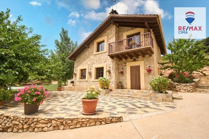 Casa en venta en Alcalá la Real, Alcalá la Real photo 0