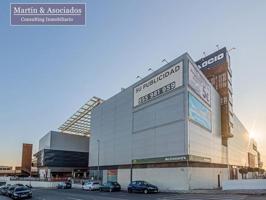 Local comercial en venta en Bormujos, Bormujos photo 0