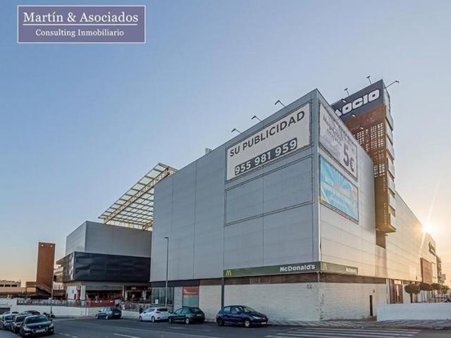 Local comercial en venta en Bormujos, Bormujos photo 0