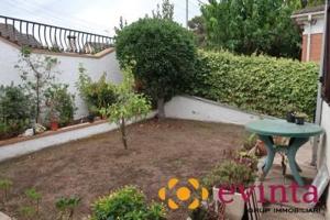 Casa en venta en Cervelló, Can castany photo 0