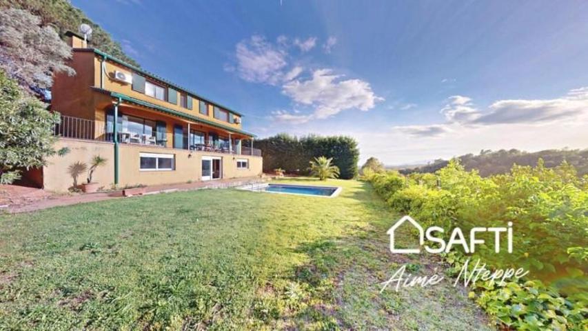 Casa en venta en Sant Julià de Ramis photo 0