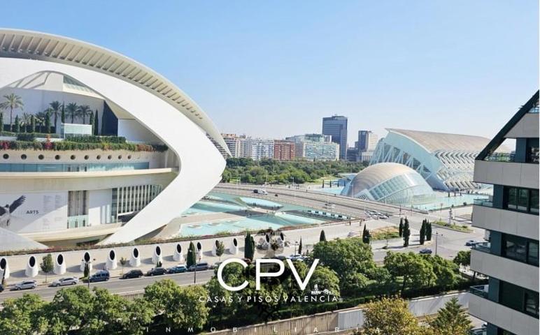 Piso en venta en Valencia, Ciutat de les Arts i de les Ciencies photo 0