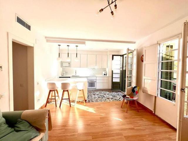 Apartamento en venta en Barcelona photo 0