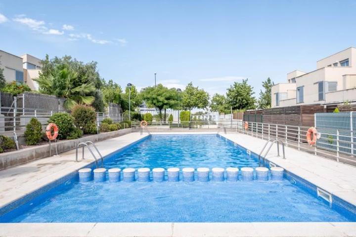 Adosada en venta en Zaragoza, Rosales del Canal photo 0