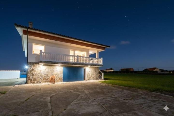 Chalet en venta en Gozón, Verdicio - Bañugues - Cabo Peña photo 0