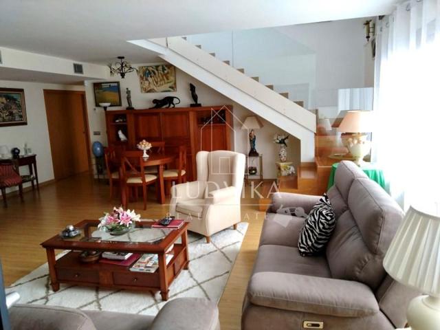 Duplex en venta en Castell-Platja d'Aro photo 0