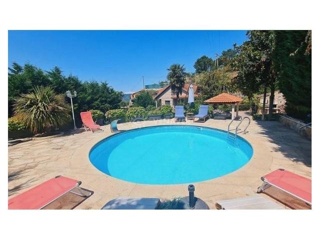 Chalet en venta en Ourense photo 0