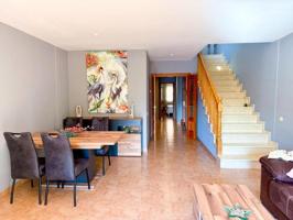 Casa en venta en Montcada i Reixac, Masrampinyo photo 0