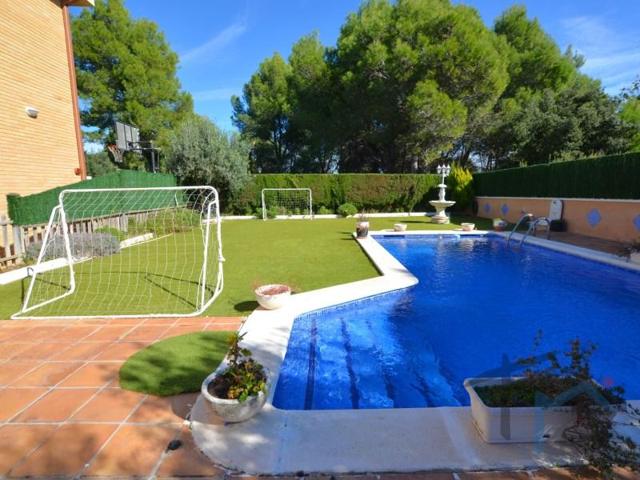 Chalet en venta en Masquefa photo 0