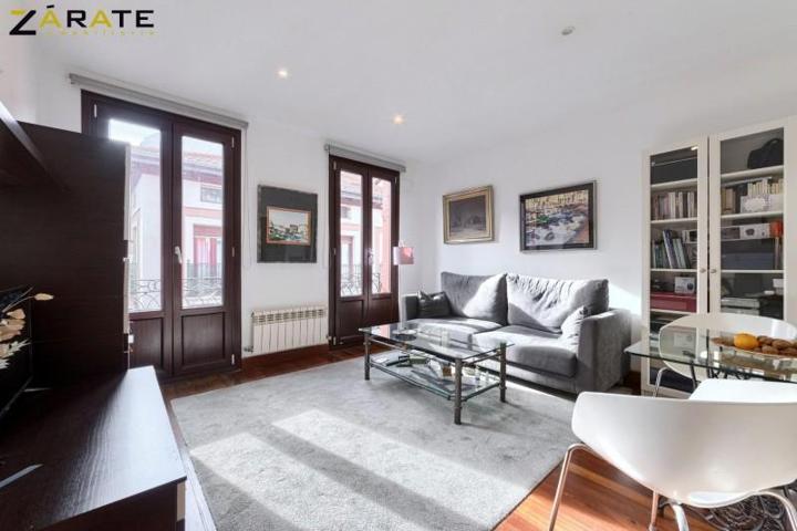 Piso en venta en Bilbao, Casco Viejo photo 0