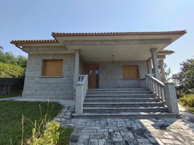 Chalet en venta en Caldas de Reis, Godos photo 0