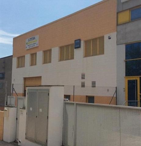 Nave industrial en venta en Vilanova i la Geltrú, Masia En Notari photo 0