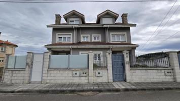 Adosada en venta en Castrillón photo 0