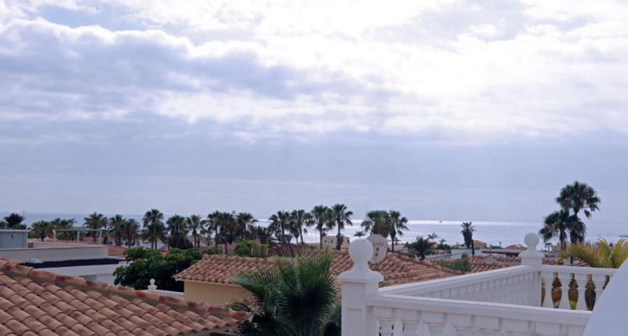 Adosada en venta en Arona, Palm Mar photo 0