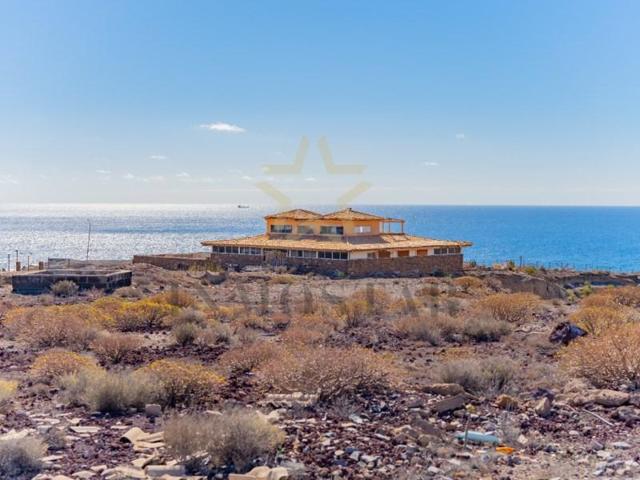 Chalet en venta en Arico photo 0