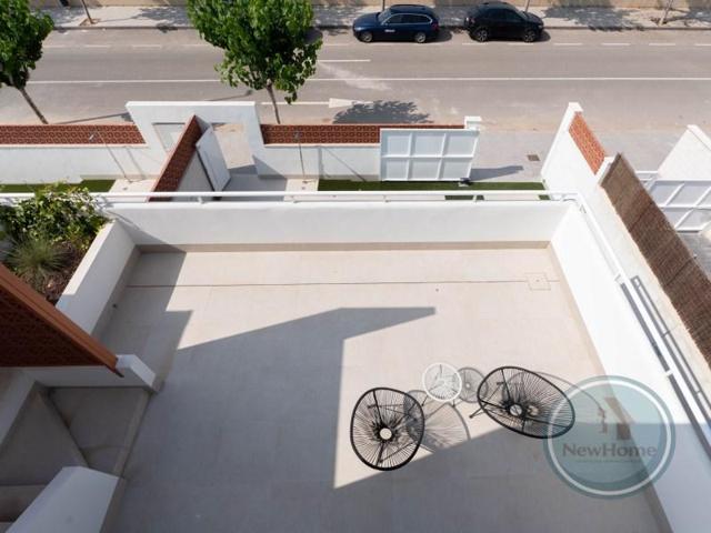 Chalet en venta en Pilar de la Horadada photo 0