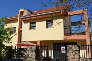 Chalet en venta en Cáceres, AGUAS VIVAS photo 0