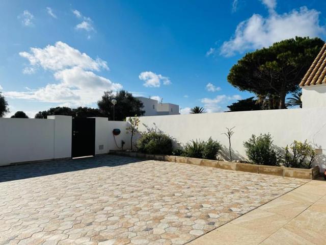 Chalet en venta en Ciutadella de Menorca, Cala en Bosch photo 0