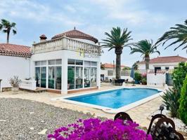 Casa en venta en Miami Platja, Miami-Platja photo 0