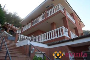 Chalet en venta en Vallirana, CASETAS MUNTANE photo 0