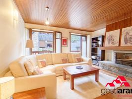 Apartamento en venta en Naut Aran photo 0