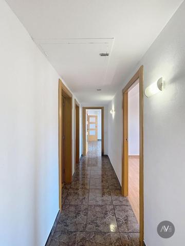 Piso en venta en Barcelona, El Raval photo 0