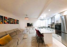 Apartamento en venta en Estepona, Cerca De Puerto De Estepona photo 0