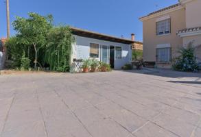 Chalet en venta en Otura, Urbanizacion molino alto photo 0