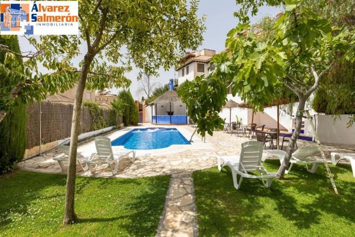 Adosada en venta en Granada, Carretera de la sierra photo 0